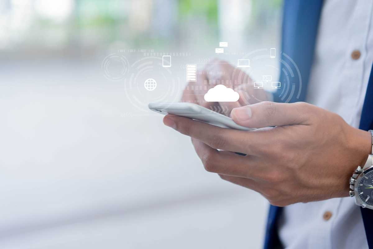 Must-Have Travel Tools for 2025